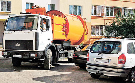 Белорусские коммунальщики решили оснастить мусоровозы видеокамерами заднего видения