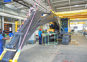 Производство новых экскаваторов Volvo в Индии