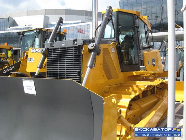 Бульдозеры Deere серии J