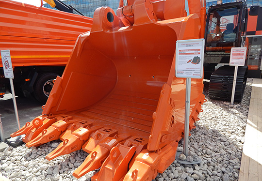 Новый вид продукции завода в Твери - ковши для карьерных экскаваторов