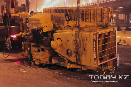 Авария с бульдозером в Алматы