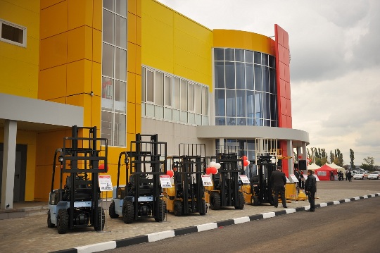 Техника John Deere в торгово-сервисном центре 