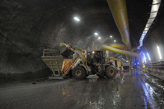фронтальный погрузчик Cat 938H