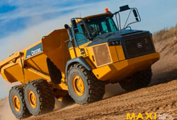 Шарнирно-сочлененный самосвал DEERE 460E