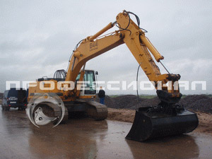 экскаватор Liebherr R944