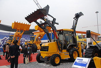 Экскаватор-погрузчик XCMG XT876