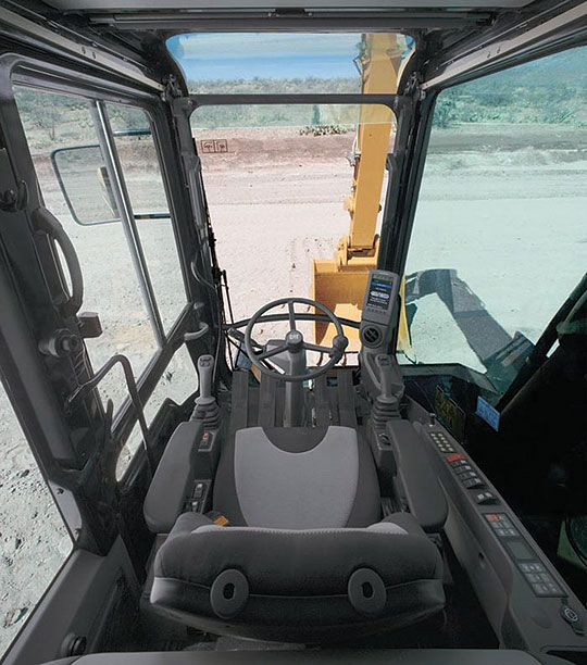 Кабина экскаватора Caterpillar