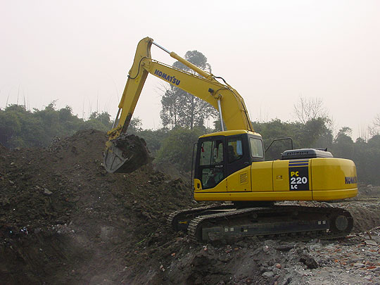 Гусеничный экскаватор Komatsu PC200-8