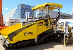 Асфальтоукладчик Bomag BF 600 C
