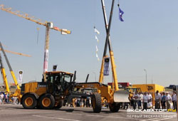 Автогрейдер Deere 772G 