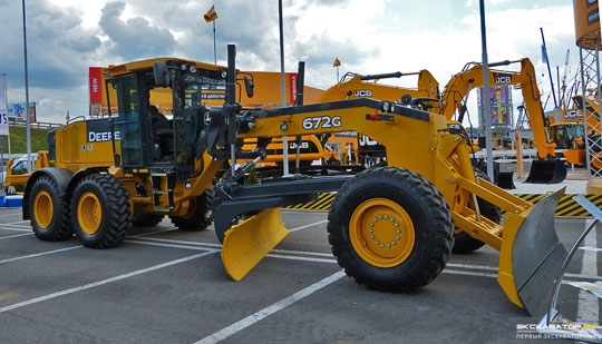 Автогрейдер John Deere 672G