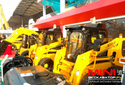 Bauma China 2012. Широкий модельный ряд мини-погрузчиков Forway