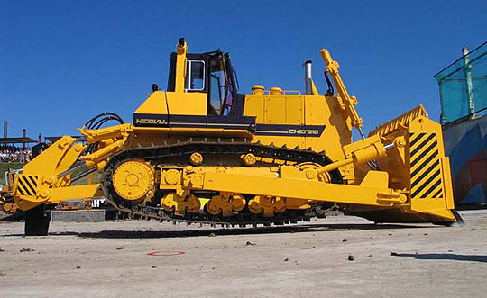 Бульдозеры ЧЕТРА на строительной выставке EXCON 2011
