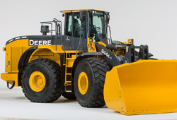 Расследование против John Deere