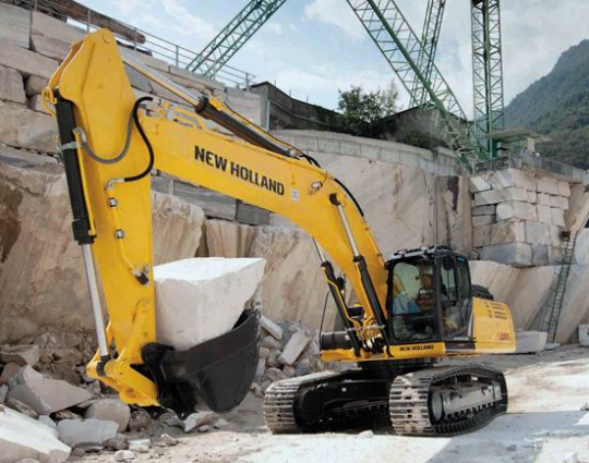 Гусеничный экскаватор New Holland E385C