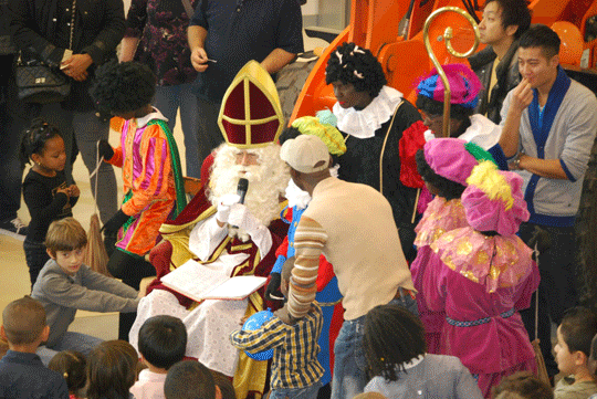 Новогоднее поздравление от компании St Nicolas
