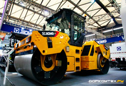Bauma China 2012. Гладковальцовый каток XCMG