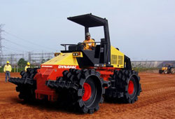 Каток грунтовый кулачковый Dynapac CT300