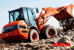 Мини-погрузчик Hitachi ZW95