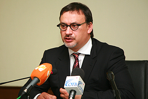 Руководитель Челябинского тракторного завода Семен Млодик