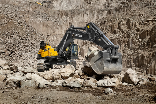 Карьерный экскаватор Volvo EC750D