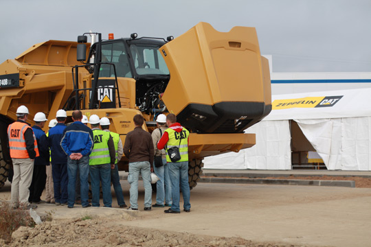 Эжекторный самосвал Cat 740BEJ