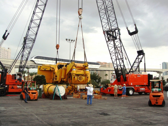 Сборка БелАЗ 75603 на MINExpo 2012