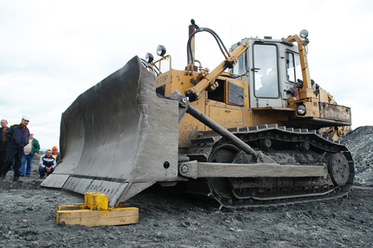 конкурс профмастерства среди машинистов карьерной техники предприятий СУЭК, карьерные бульдозеры
