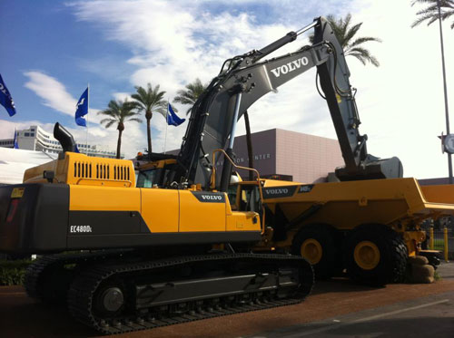 Гусеничный экскаватор Volvo EC480D