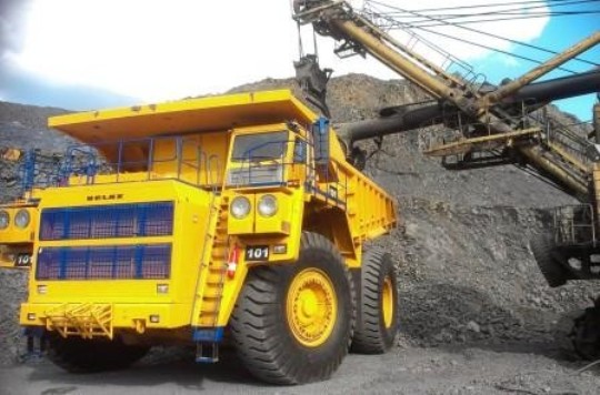 На Лебединском ГОКе появился первый 220-тонный БелАЗ 