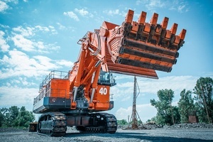 На Украину прибыл первый карьерный экскаватор Hitachi EX5600Е-6