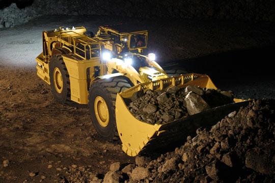 Новый подземный погрузчик Caterpillar R3000H 
