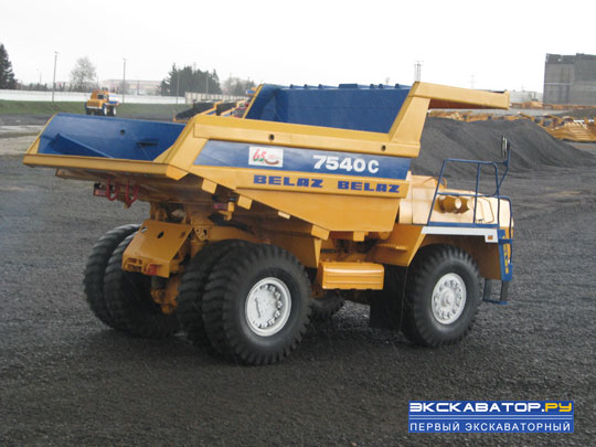 Карьерный самосвал БелАЗ - 7540 С