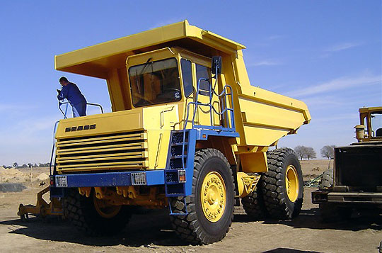 Карьерный экскаватор БелАЗ