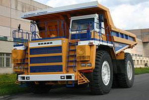Карьерный самосвал БелАЗ-75570