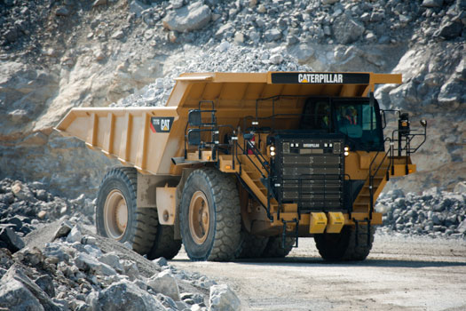 Карьерный самосвал Caterpillar 777G
