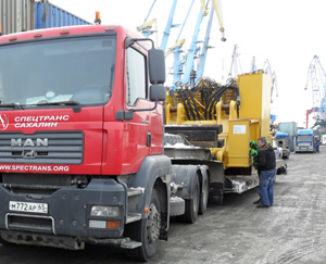 На Солнцевский угольный разрез доставили экскаватор Komatsu PC2000