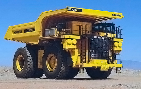 Новый 200-тонный карьерный самосвал Komatsu 730E-8 