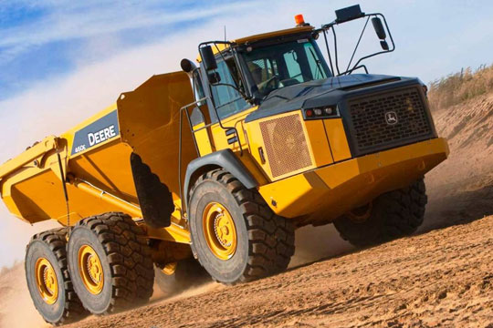 Карьерный самосвал John Deere ADT 460E
