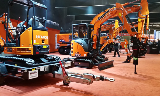 Новинки Hitachi получили более эффективную гидравлическую систему
