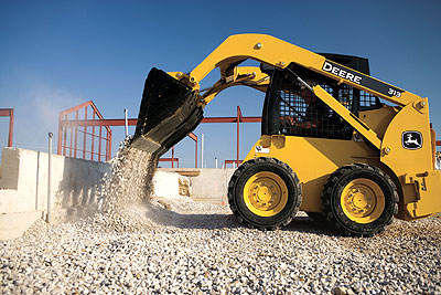 Мини-погрузчик John Deere 313