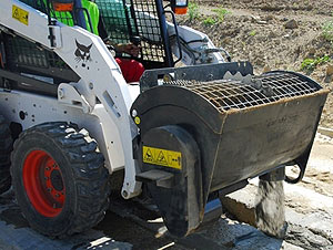 Новые смесительные ковши для минипогрузчиков Bobcat