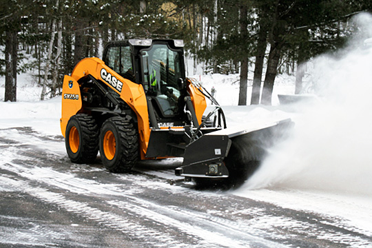 Зимний пакет опций для погрузчиков SR250 и SV300 представила компания Case Construction Equipment