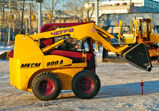 Универсальный мини-погрузчик Четра МКСМ 800А
