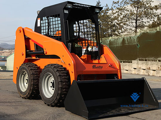 Мини-погрузчик с бортовым поворотом DELTA 