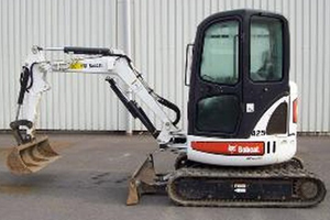 Мини-экскаватор Bobcat 425 