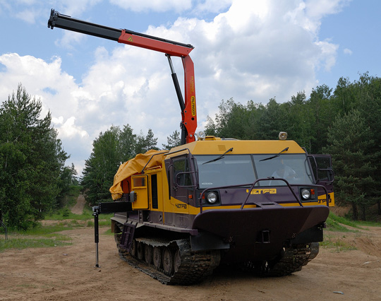 Вездеход ЧЕТРА ТМ 140 с КМУ Palfinger PK12000A