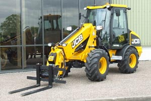 Телескопический погрузчик JCB TM180