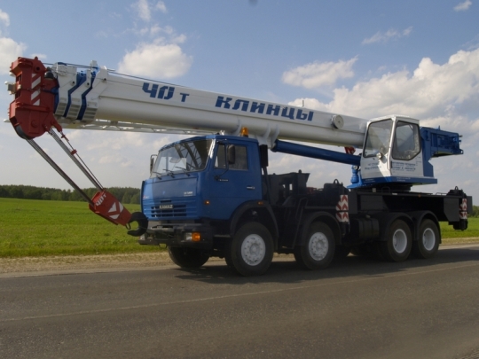 Автокран на шасси КАМАЗ-6540 