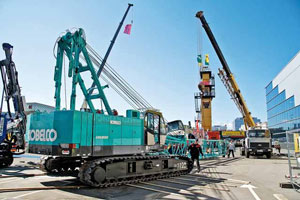 Сборка крана Kobelco CKE800 